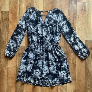 Xhilaration Blue‎ and Black Jumpsuit with V-Neck and Bishop Sleeves